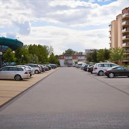 Galerius Aranypart Apartment *