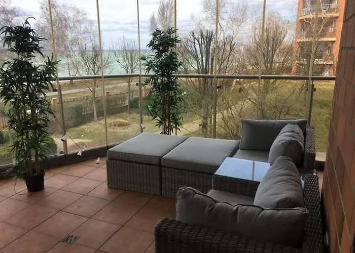 Lägenhet Galerius Aranypart Siófok