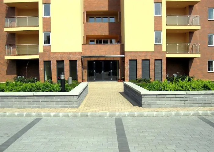 Galerius Aranypart שיופוק