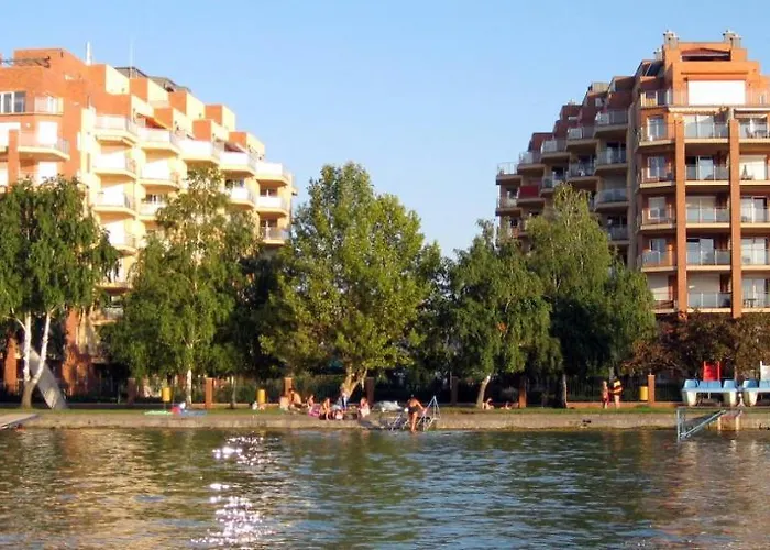 Galerius Aranypart Siófok